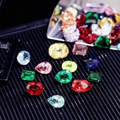 Lab Tumbuh Jedi Darah Warna Ruby Oval Berkilau Potong Sertifikat Lab Dibuat Ruby