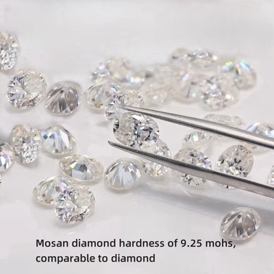 Oval Brilliant Cut Loose Moissanite Diamond 3*5mm-10*14mm Ukuran Kecil Untuk Pembuat Perhiasan