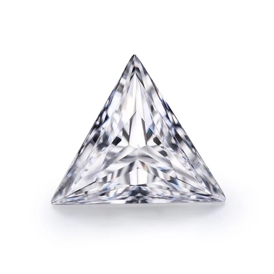 D Moissanite sintetis tanpa warna Segitiga Potongan VVS1 Lolos Moissanite Berlian 5 Karat Cincin