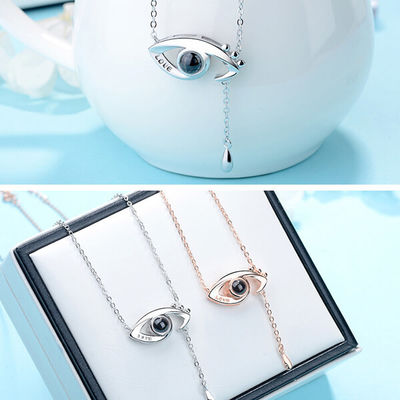 3.9 gram 0.48X0.84in Angel Eyes Necklace Kustom Proyeksi Cahaya Kalung ODM